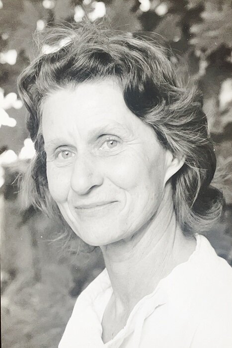 Lois  Christensen